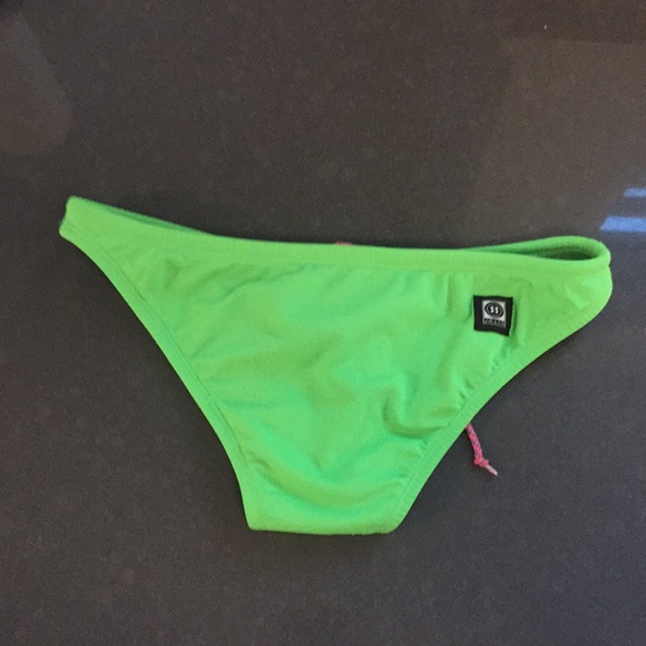 ❌SOLD❌Jolyn Brazil bottoms - Picture 2 of 3